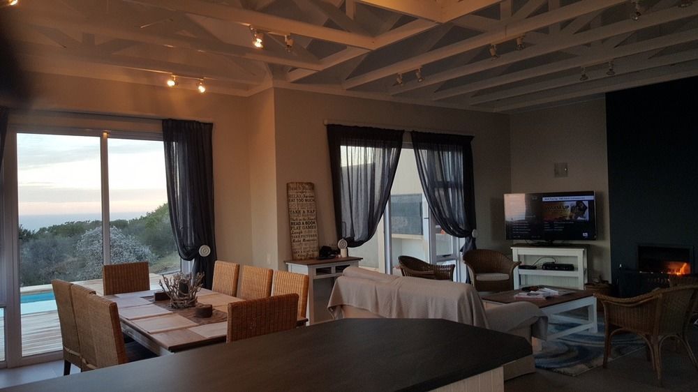 Pinnacle Point Beach & Golf - Penthouse & Villa Мозел Бей Екстериор снимка